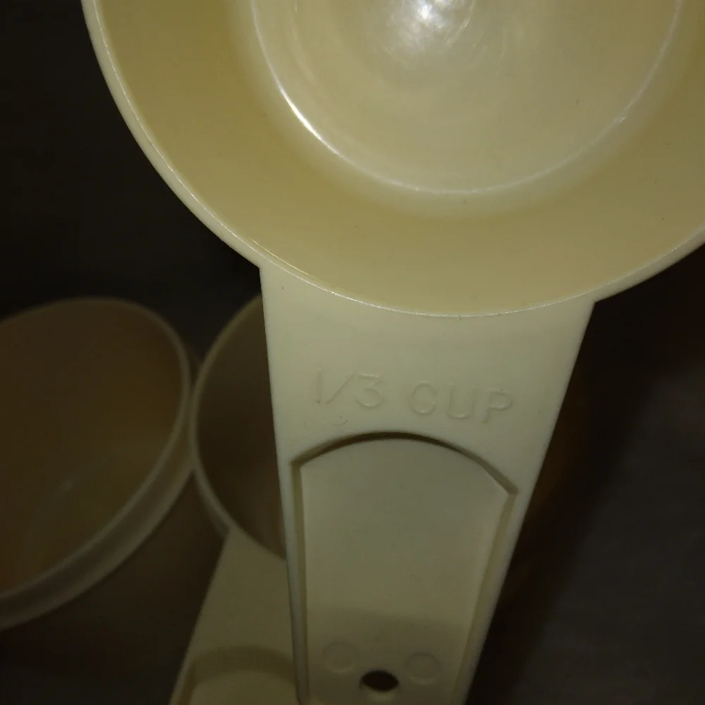 Tupperware vintage almond